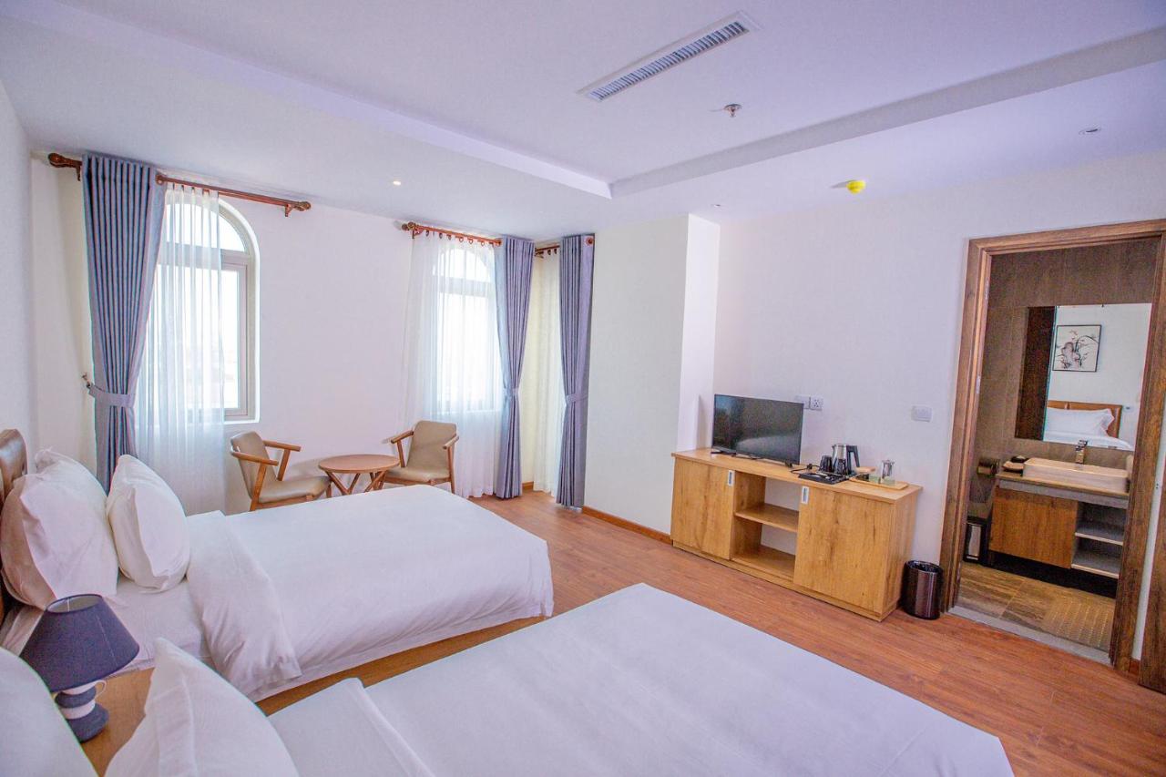 Sea Breeze Hotel & Villa Sihanoukville Exterior photo