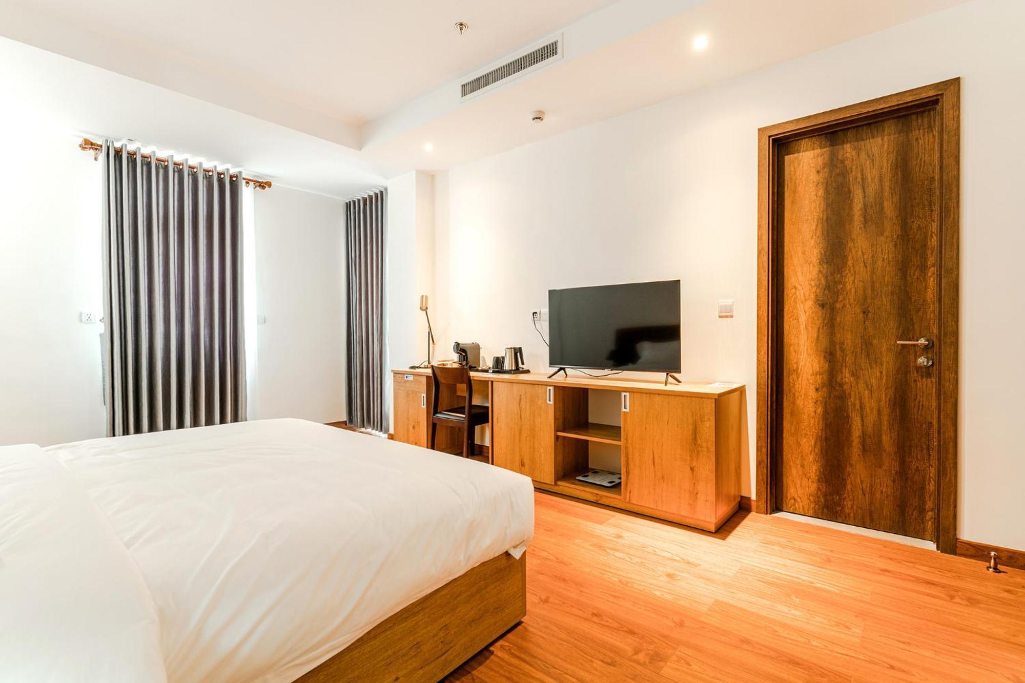 Sea Breeze Hotel & Villa Sihanoukville Exterior photo