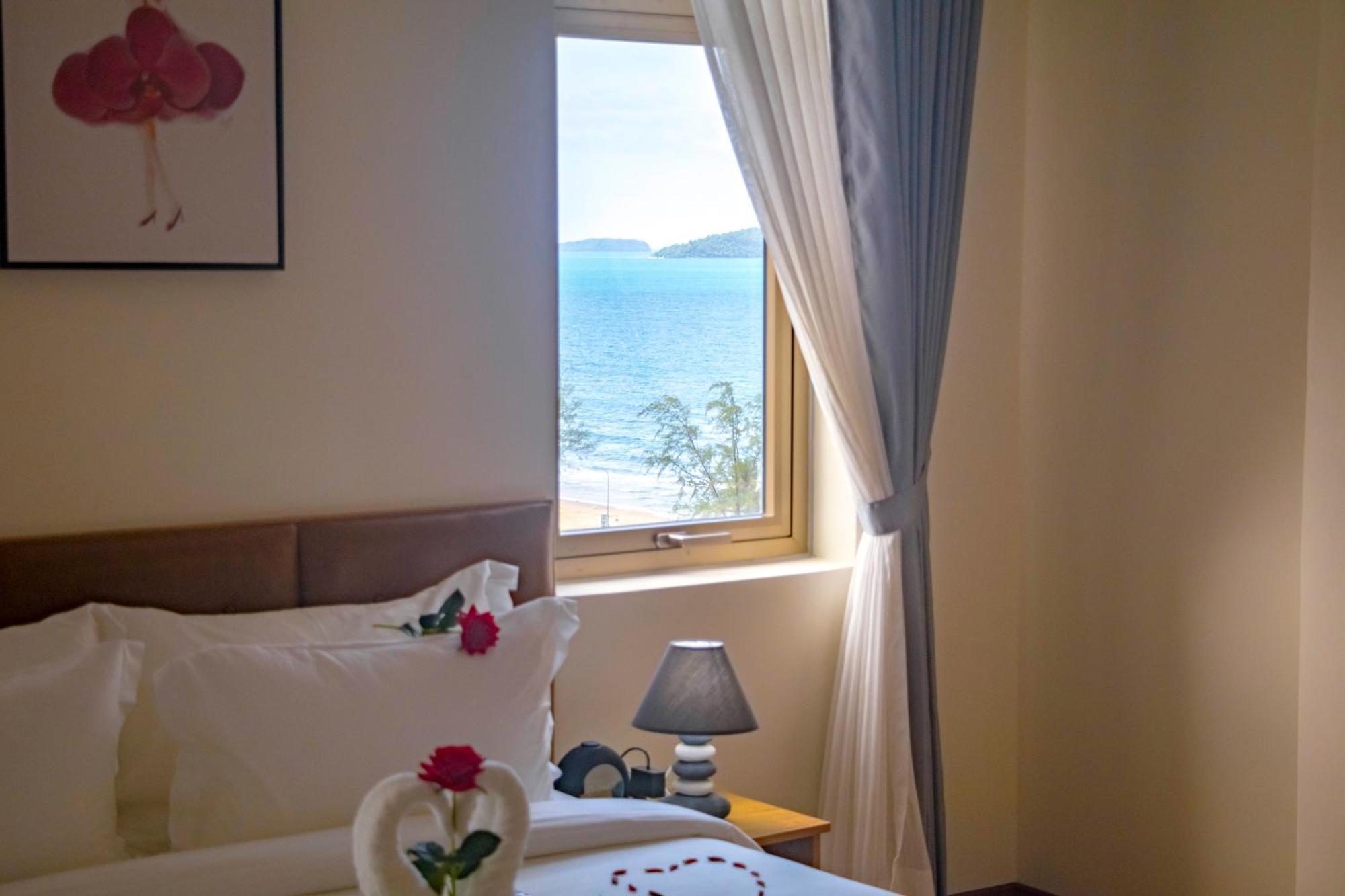 Sea Breeze Hotel & Villa Sihanoukville Exterior photo